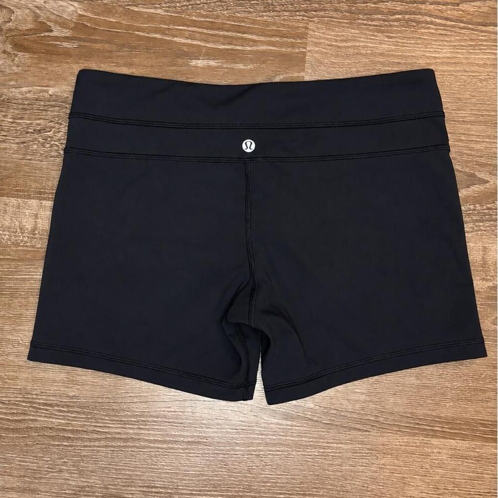 Lululemon Groove Shorts Black Size 12 Regular - 4” inseam <3